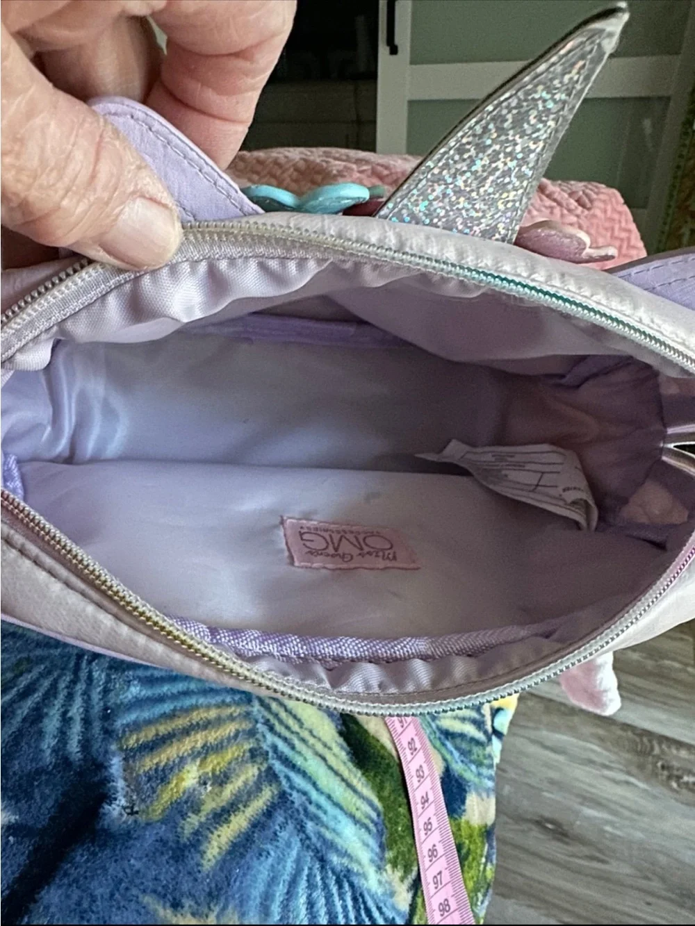 OMG Unicorn, Miss Gwen’s cosmetic tote bag